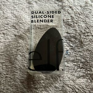 E.L.F DUAL-SIDED SILICONE BLENDER